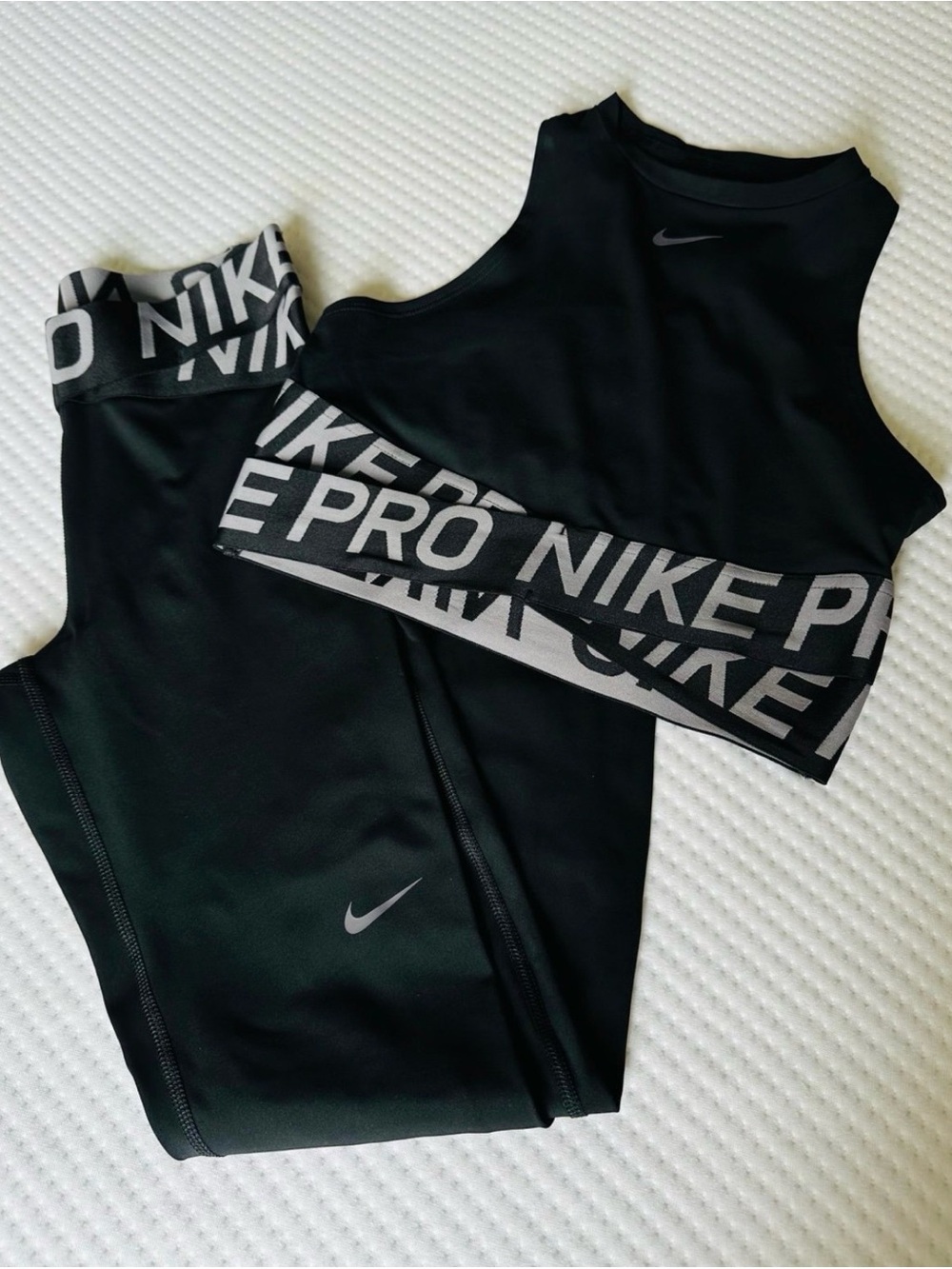 Nike Black & Gray Pro Sports Bra and Leggings Set